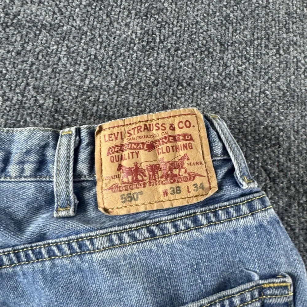 Levis 550 Jeans Mens 38x34 Blue Relaxed Tapered Light Wash Denim Workwear Pants